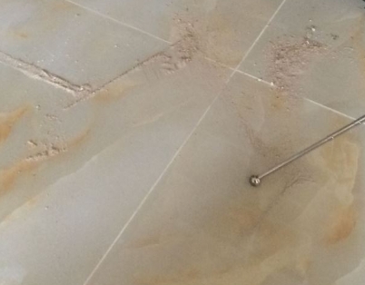 吉利瓷砖空鼓维修公司分享粘合剂选择不当在瓷砖铺贴过程中可能导致以下问题